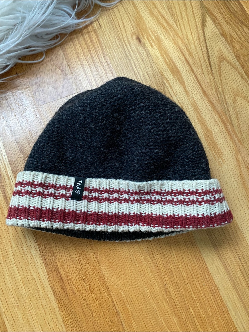 TNA Gray Lambswool fleece lined  Knit Beanie with Red & Cream Striped Cuff Unise